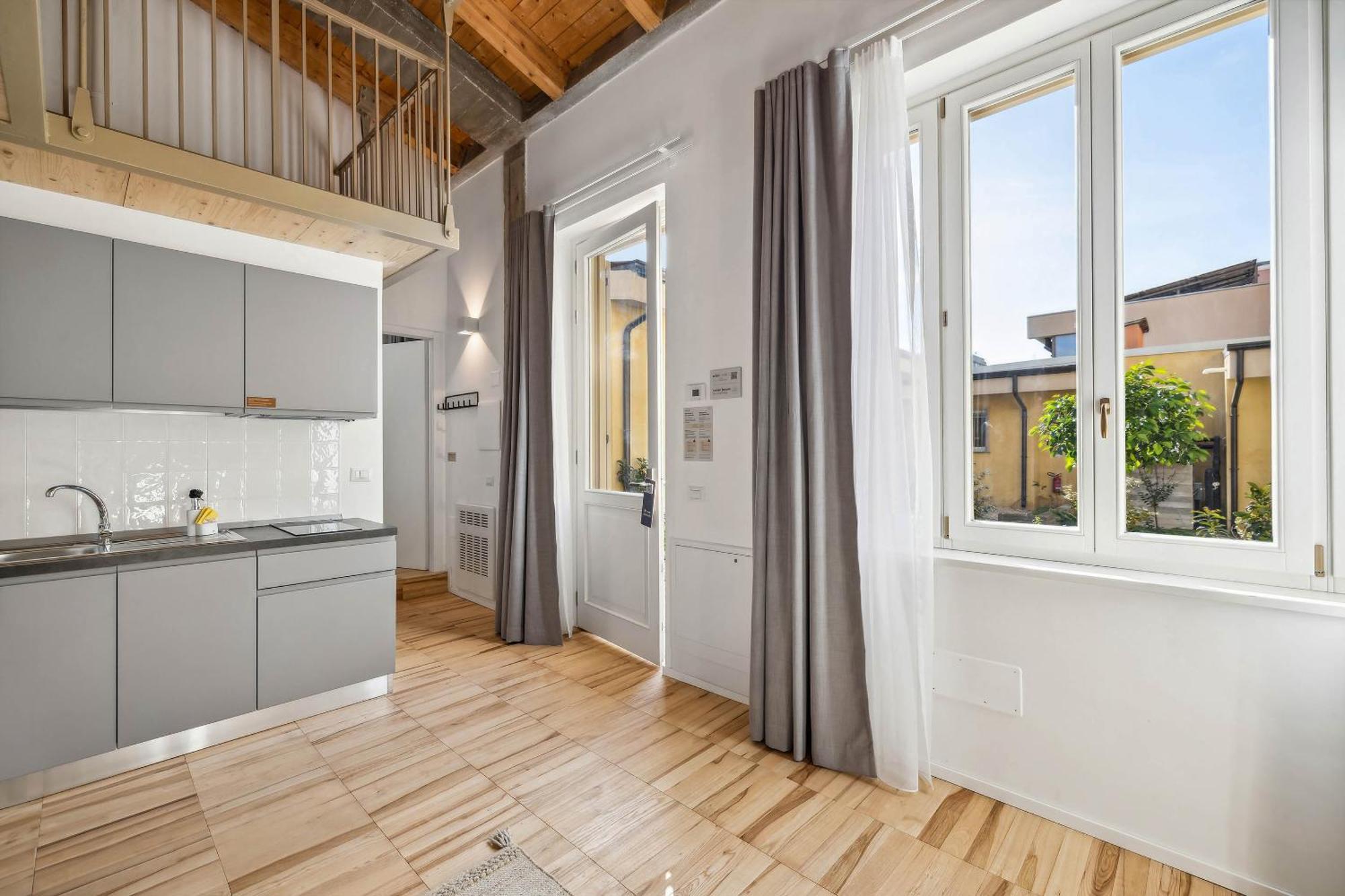 Limehome Rome Via Fortebraccio Bilik gambar